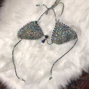 VS Triangle Bikini Top